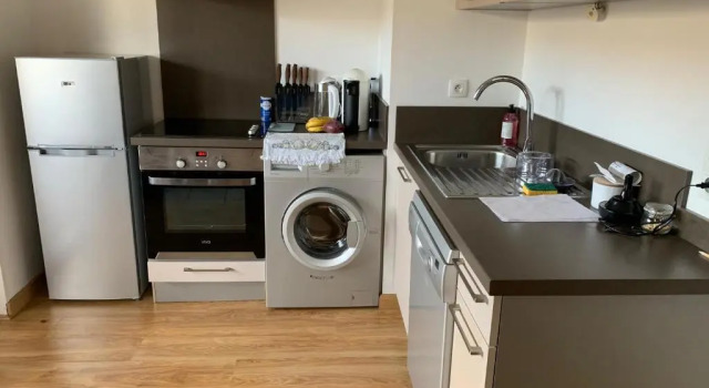 Апартаменты Appartement Centre Ville Avec Terrasse Et Parking Securise