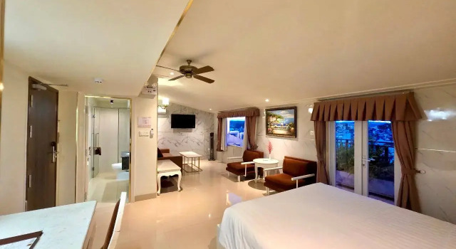 Двухместный люкс Tulip Hotel 3