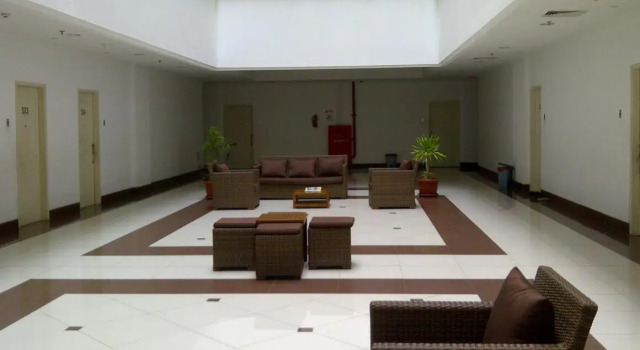 Apartment MTC, Book Apartment Hotels in Sulawesi with Parking, Parking