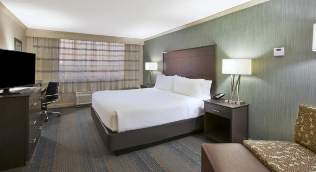 Люкс Holiday Inn Columbus Dwtn-Capitol Square by IHG