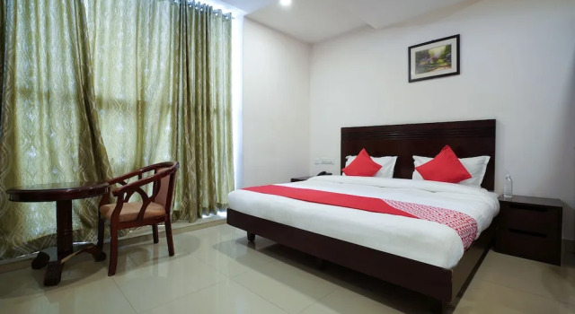 OYO Flagship 18828 Swagath Residency Kondapur, Rezerwuj Hotel Kondapur 