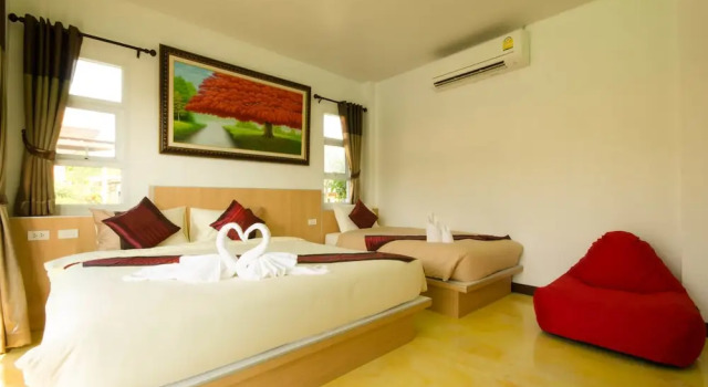 Номер Standard с балконом Pueanjai Resort and Restaurant