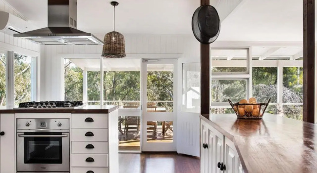 Коттедж Green Gully House - a scenic country retreat