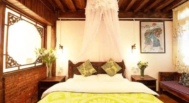 Lijiang shuimuxiquan Inn, Забронировать Отель Лицзян Юньнань, рядом с Улица Сквер-стрит Древнего города Даянь