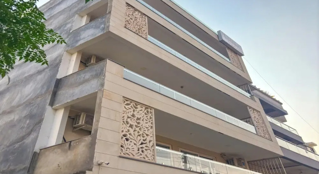Housr 1 RK Sector 27 Gurgaon Golf Course, Забронировать Отель Гургаон Gurgaon Region, рядом с Улица Гольф-Корс-роуд