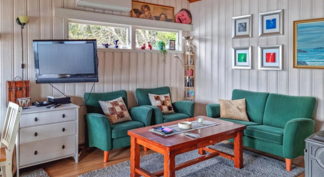 Nice Home in Lyngdal With 1 Bedrooms, Rezervovat Hotel Hotely v Southern Norway s parkováním, Parkování