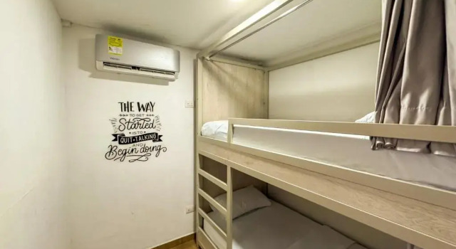 Кровать в общем номере (женский номер) Casa Avelina Boutique Hostel