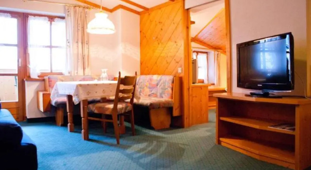 Hotel-Gasthof "Zur Mühle", Забронировать Отель Капрун Europa Sportregion, рядом с Электростанция Тауэрн