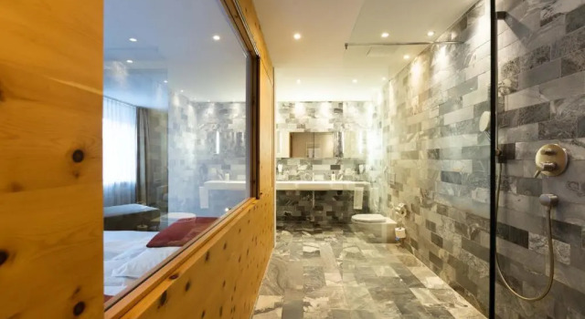 Люкс с видом на горы Sporthotel Pontresina
