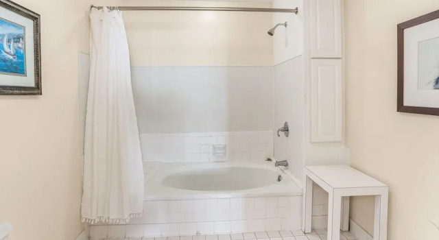 643 New Haven - Three Bedroom Villa