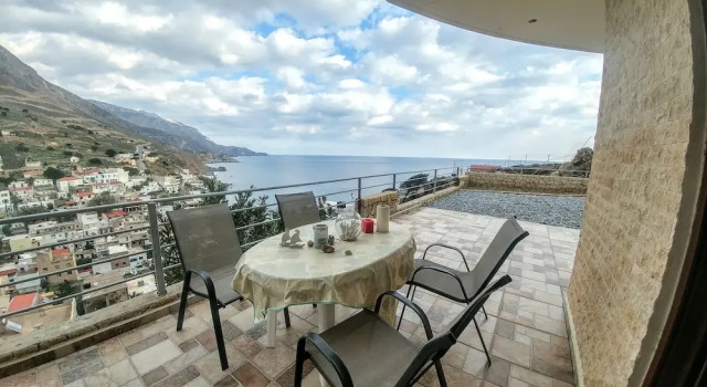 Коттедж с 3 комнатами Sunny Cozy Home AMAZING SEA VIEW