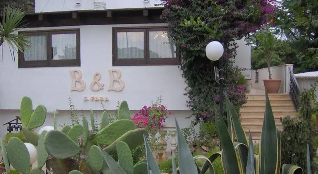 Bed & Breakfast Santa Fara, Buchen Sie Hotel Bari Metropolitanstadt Bari