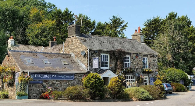 The Wolfe Inn Wolfscastle, Забронировать Гостевой дом Хаверфордуэст Пембрукшир