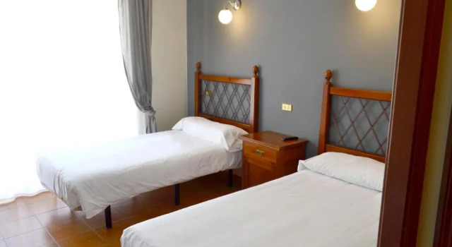 Трёхместный номер Standard Hotel Alda Bueumar