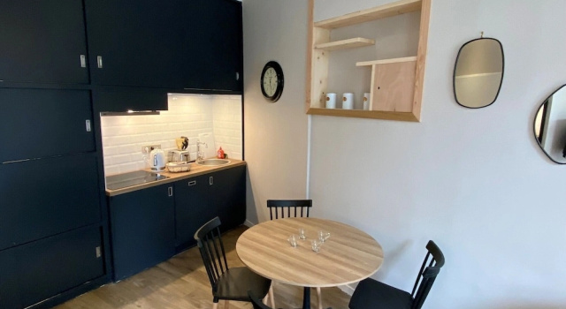 Студия с видом на сад La Villa Beaupeyrat - Appart Hôtel de charme avec cuisines équipées dans bâtisse de caractère à 400m du cœur de ville de Limoges - Accès autonome