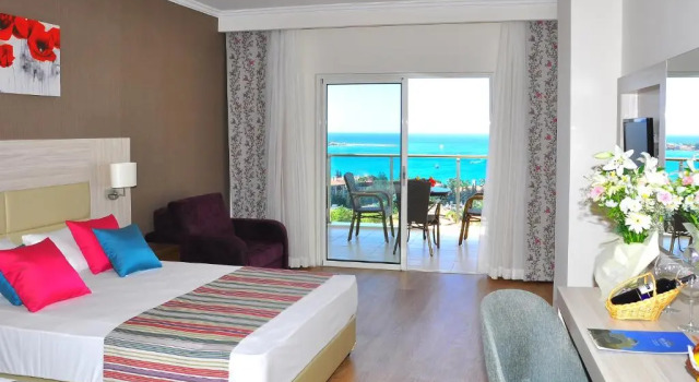 Трёхместный номер Standard с видом на море (частичным) Side Prenses Resort Hotel & Spa