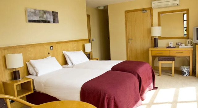 Upton Court Hotel, Забронировать Отель Отели Килмакридж 3 звезды, 3*
