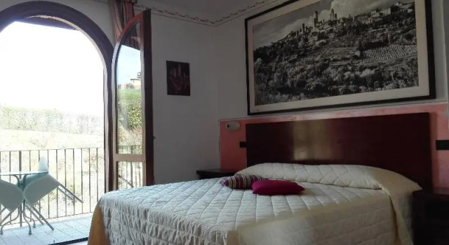 Двухместный номер Standard с балконом Hotel Sovestro