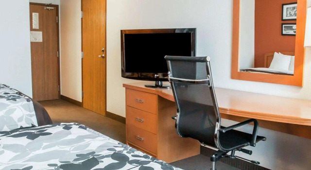 Sleep Inn & Suites Lake of the Ozarks, Забронировать Отель Камдентон Lake of the Ozarks
