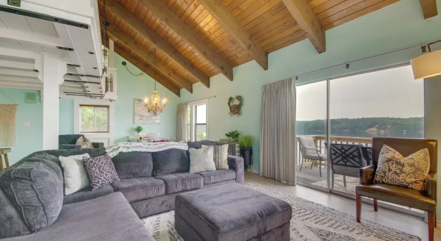 Resort Pools, Lake Views! Multi-level Ozarks Home
