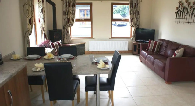Коттедж Glendun Self Catering