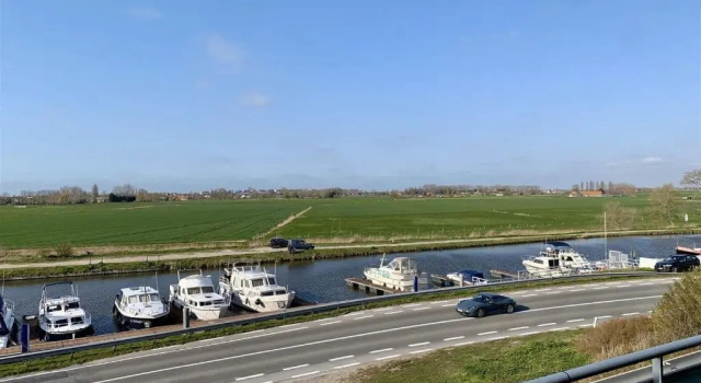 Апартаменты N40D22 Duplexappartement voor 4 pers met terras en zicht op de polders