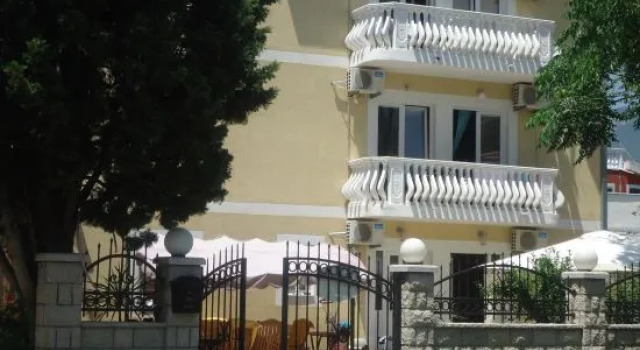 Apartments Beba Zalad, Book Apartment Sutomore Bar County