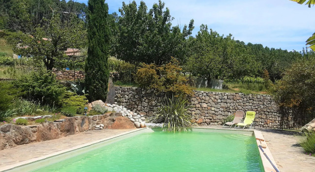 Tiny house with shared pool in Chambonas, Prenota Hotel Chambonas Cevenne