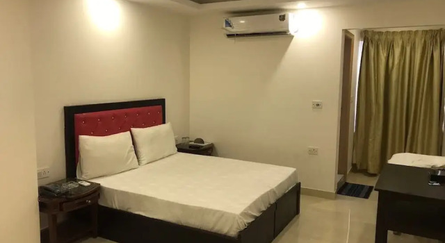 Hotel Royal Residency - New Delhi Railway Station, Забронировать Отель Отели Дели 3 звезды, 3*