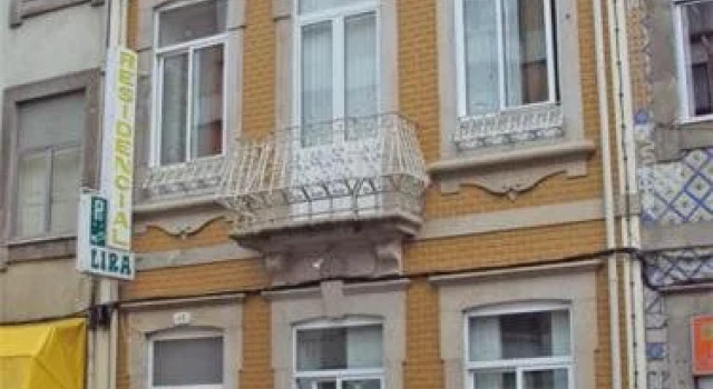 Lira Guest House B&B, Book Hotel Cheap Hotels in Porto Region