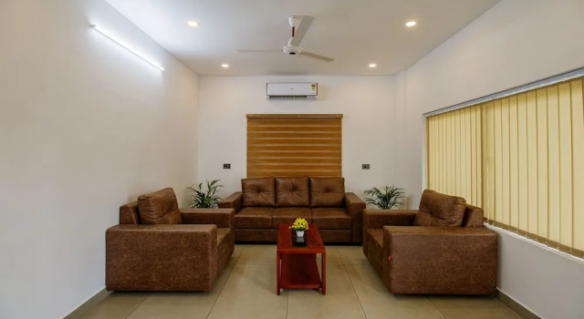 Двухместный номер Premium Treebo Amigos Residency - 500M From Cochin Airport