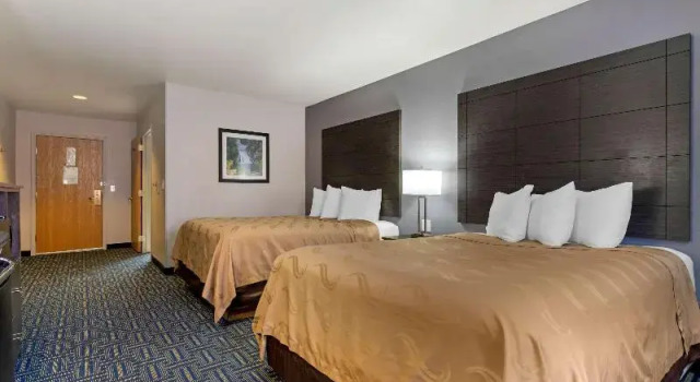 Standard Zimmer Quality Inn