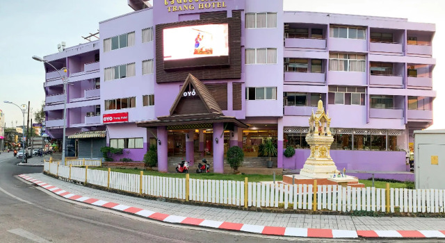 Trang Hotel, Забронировать Отель Отели Южного Таиланда с парковкой, Парковка