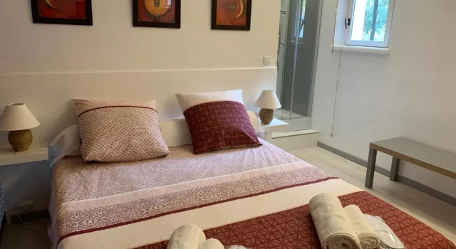 La Campanette En Luberon -Piscine Privee, Reservar Hotel Hotéis em Cheval-Blanc com estacionamento, Estacionamento