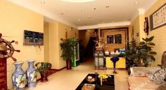 迎宾假日宾馆(营口熊岳店), Rezerwuj Hotel Yingkou Liaoning