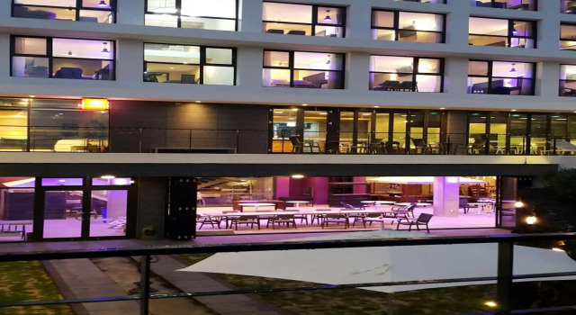 CNB Hotel COZYANDBOUTIQUE, Забронировать Отель Отели Согвипхо с парковкой, Парковка