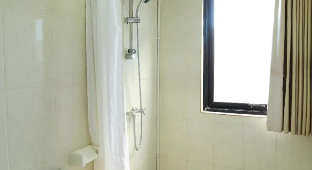 Одноместный номер Standard OYO 734 Tuban Torres Accomodation