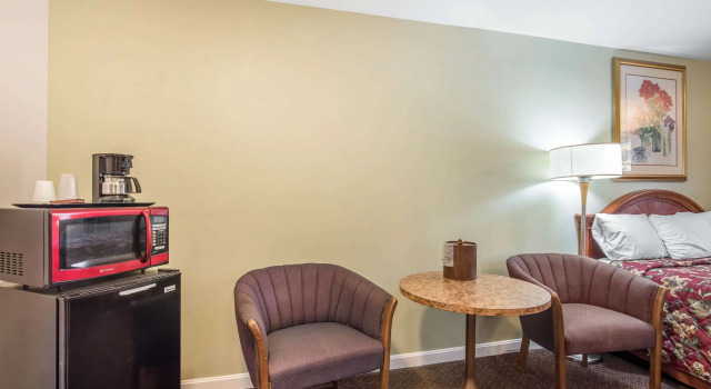 Двухместный номер Standard Rodeway Inn Bellows Falls