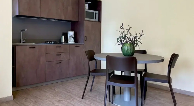 Апартаменты Comfort Hotel Alesi