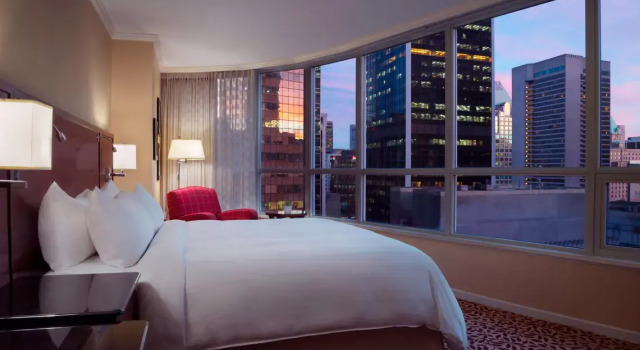 Двухместный номер Standard Vancouver Marriott Pinnacle Downtown Hotel