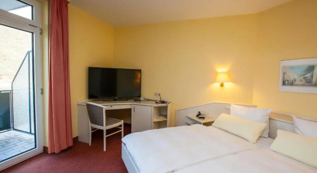 Двухместный номер Comfort с балконом и с видом на реку Hotel Garni Günther