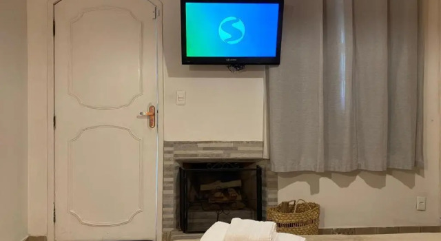 Люкс с видом на сад Village Colonial Hotel