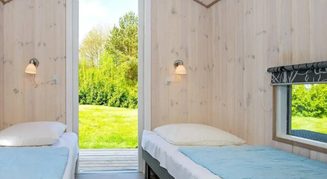 8 Person Holiday Home in Hejls-by Traum, Book Hotel Hoteller i Hejlsminde med parkering, Parkering