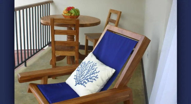Апартаменты с видом на море LHirondelle Self Catering Guest House