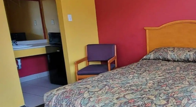 Номер Standard Relax Inn by OYO Sulphur Hwy 90