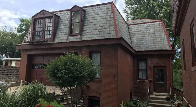 Vineyard Mansion & Carriage House Bed & Breakfast, Book Pension Hoteller i St. Joseph med parkering, Parkering