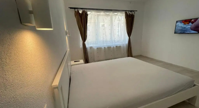Chill House, Varaa Hotelli Deva 