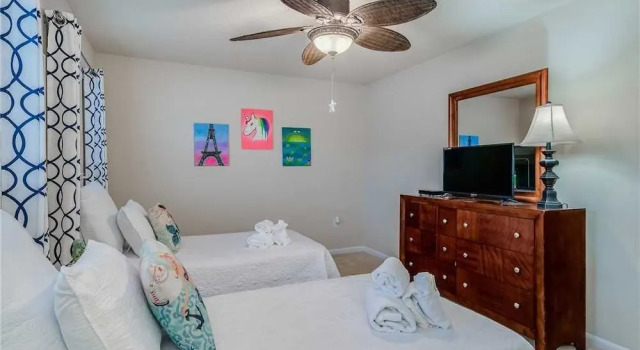 Seashell 19 - Two Bedroom Condo