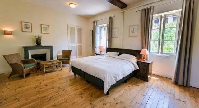 Le Prieuré, Rezervovat Hotel Hotely v Lanzac s parkováním, Parkování