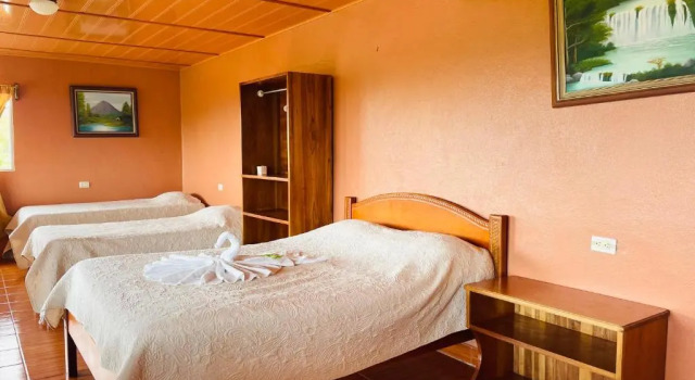 Четырёхместный номер Standard Los Tucanes Lodging